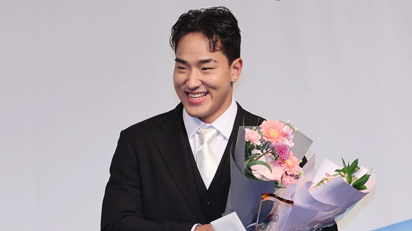 KT 안현민 골든글러브 및 신인상 도전