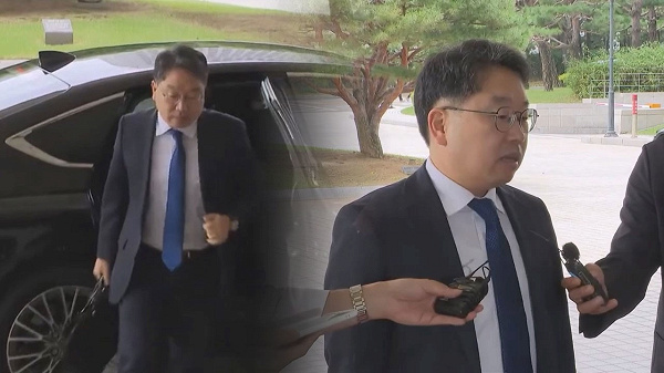 노만석 직무대행 출근길