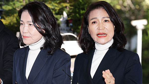 경찰서 앞 이진숙 전 위원장