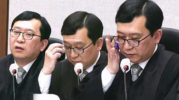 JTBC 현장영상 보도 섬네일: 이진관 판사 선고 관련