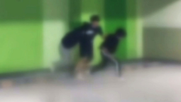 주먹질하고 '오 맞았어!' 낄낄, 요즘 중고교 덮친 위험천만 야차룰 놀이