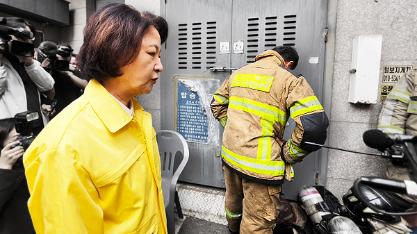 “사과하라니 사과할게” 추미애 후폭풍… 야당에 여당까지 등 돌렸다