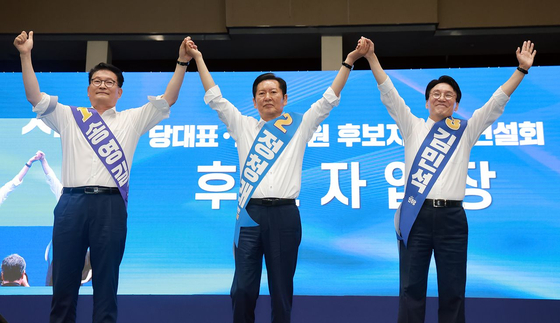 김정은, 광복절 참배에 주애 첫 동행…북러 